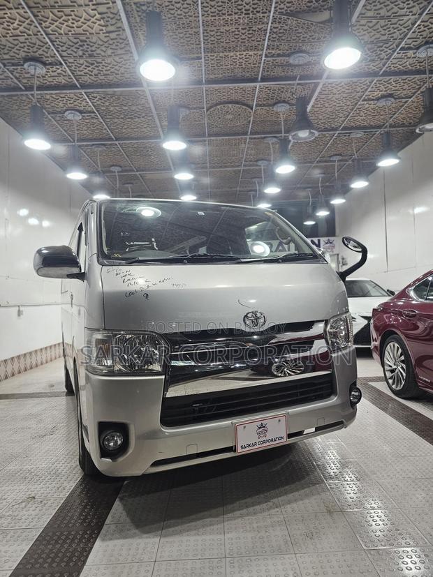 Toyota Hiace GL 2020