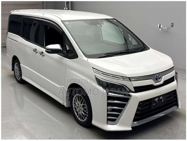 Toyota Voxy ZS KIRAMEKI 3 2020