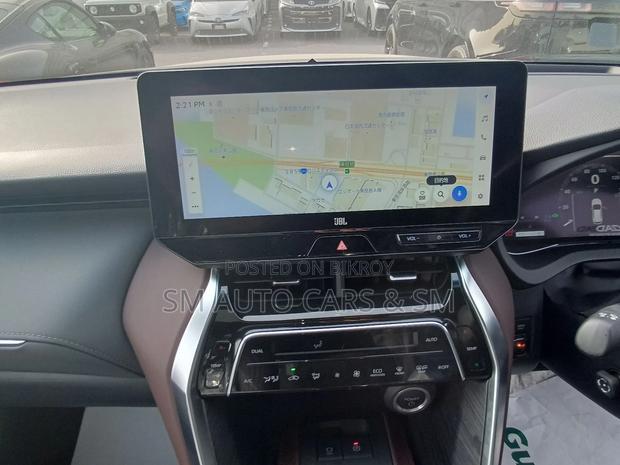 Toyota Harrier Hybrid Z pearl 2023