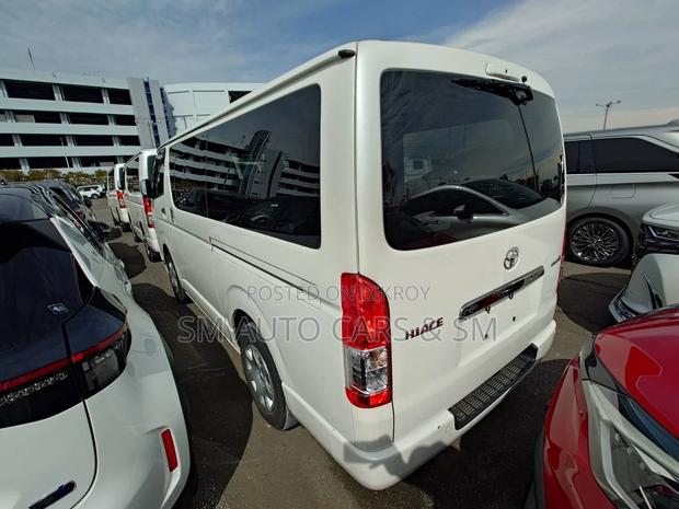 Toyota Hiace Super GL Dark Prime2 2022