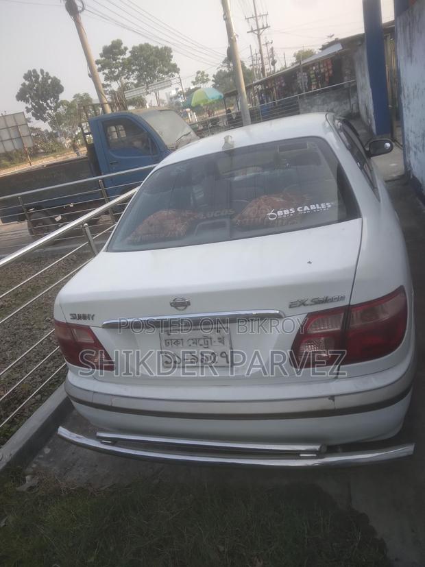 Nissan Sunny 2003 Pearl
