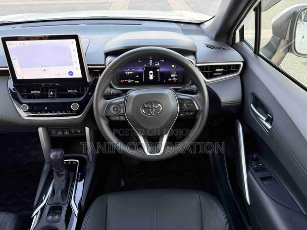 Toyota Corolla Cross Z Leather Moonroof 2024