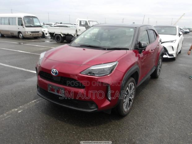 Toyota Yaris Cross Z Red & Black 2021