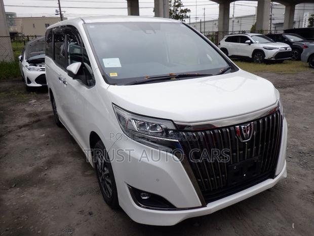 Toyota Esquire GI PREM, NON-HYBRID 2020
