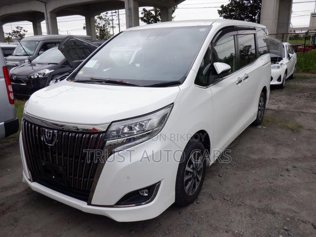 Toyota Esquire GI PREM, NON-HYBRID 2020