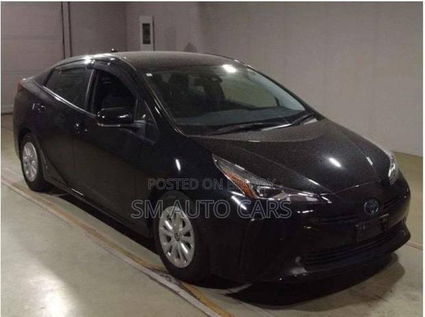 Toyota Prius S Black 4 point 2021