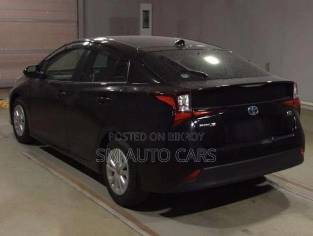 Toyota Prius S Black 4 point 2021