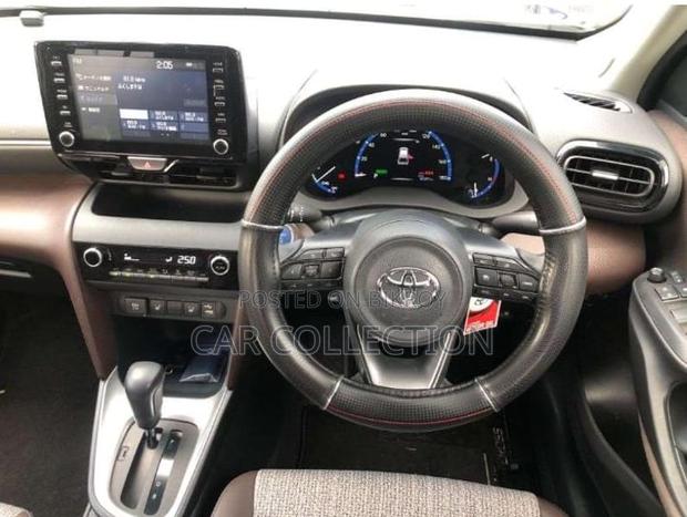 Toyota Corolla Cross z leather package 2021