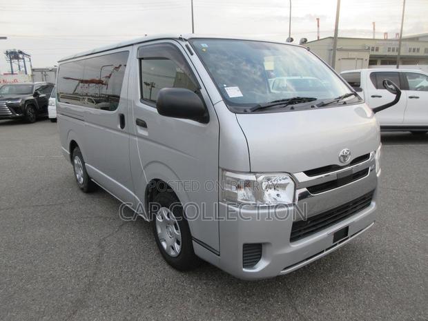 Toyota Hiace GL 2020