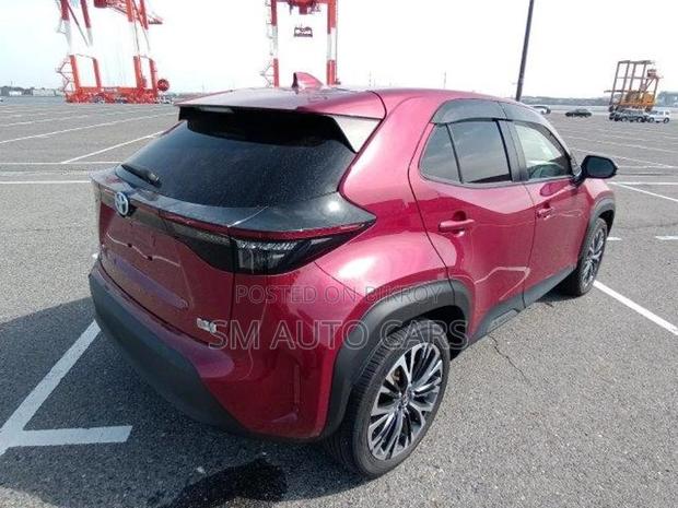 Toyota Yaris Cross Z Red 4 Point 2021