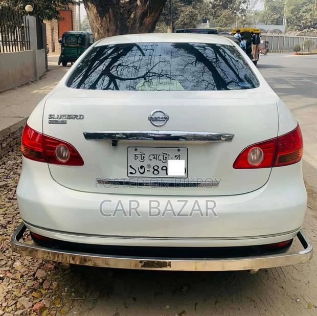 Nissan Bluebird Sylphy Push 2012