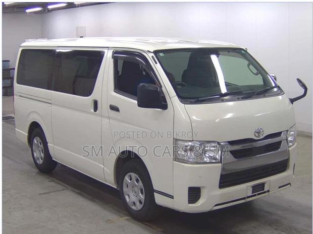 Toyota Hiace GL White Single AC 2021