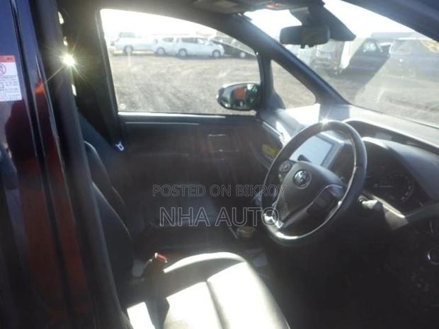 Toyota Esquire GI PKG NON HYBRID 2021