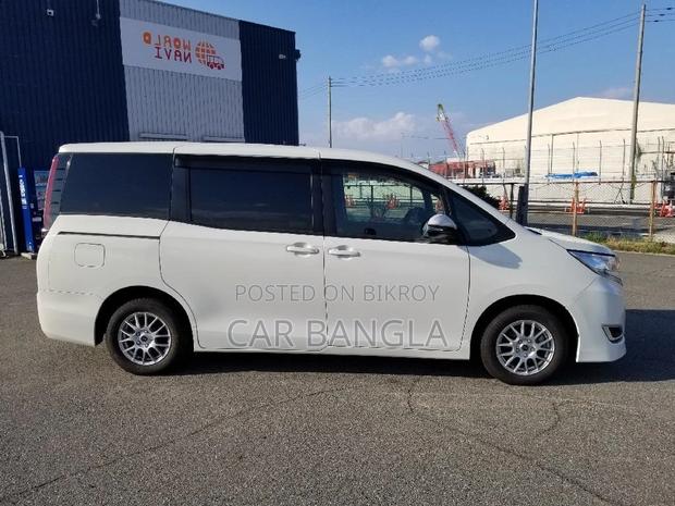 Toyota Noah G 2021