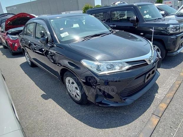 Toyota Axio EX NON HYBRID 2021