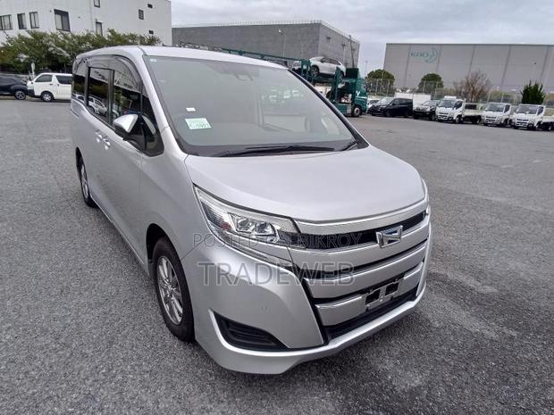 Toyota Noah 2020 Silver