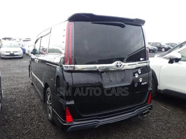 Toyota Noah Non Hybrid WXB Black 2021