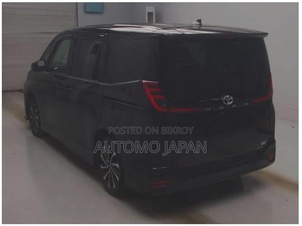 Toyota Noah SZ full load 2022
