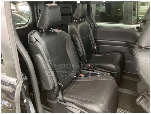 Toyota Noah SZ full load 2022