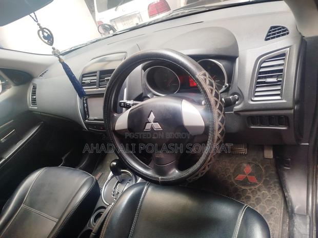 Mitsubishi RVR . 2010