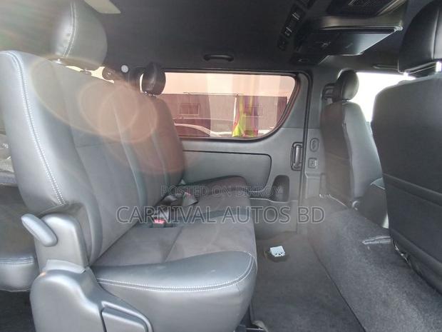 Toyota Hiace SUPER GL DARK PRIME 2021