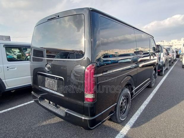 Toyota Hiace SUPER GL DARK PRIME 2021