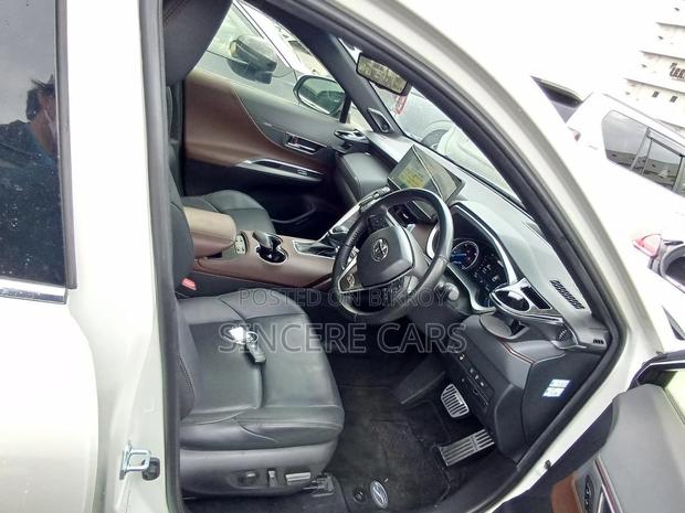 Toyota Harrier Z LEATHER HYB 4.5 2022