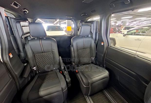 Toyota Noah 2020
