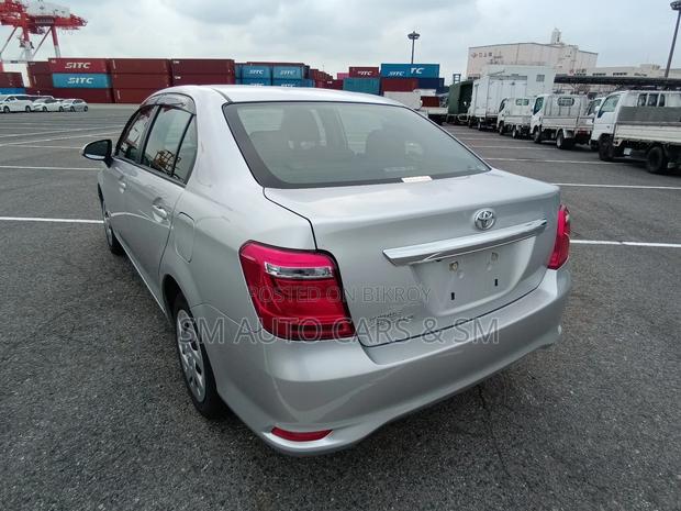 Toyota Axio Non Hybrid EX Silver 2020