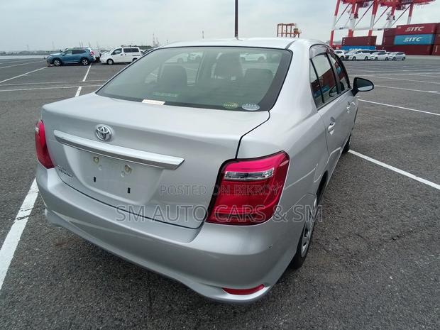 Toyota Axio Non Hybrid EX Silver 2020