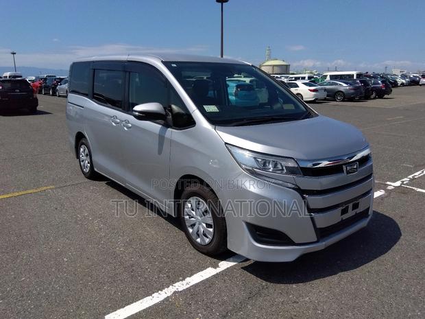 Toyota Noah X 1DOOR POWER NON HV 2021