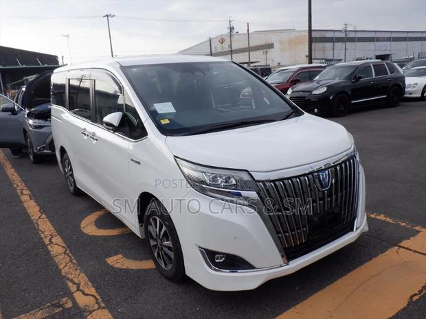 Toyota Esquire Hybrid Gi Pearl 2020