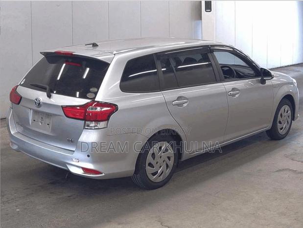 Toyota Fielder Ex Hybrid Silver2020 2020