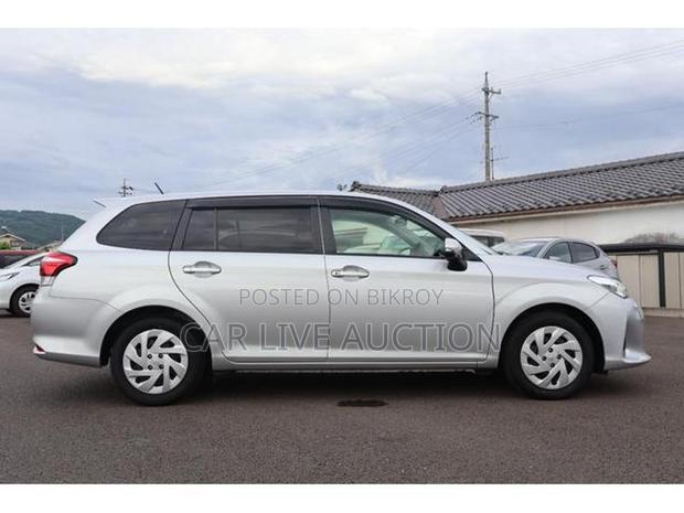 Toyota Fielder Hybrid EX package 2021