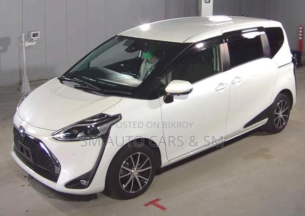 Toyota Sienta Hybrid G Safty Pearl 2021