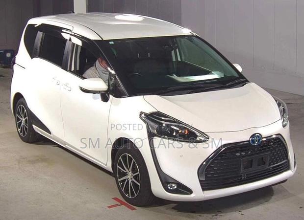Toyota Sienta Hybrid G Safty Pearl 2021