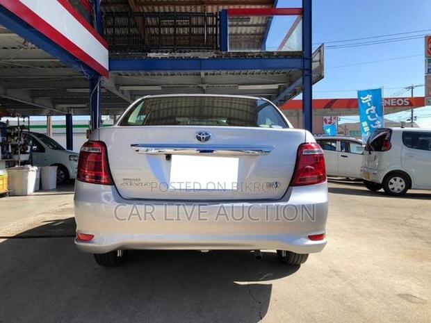 Toyota Axio Hybrid EX package 2021