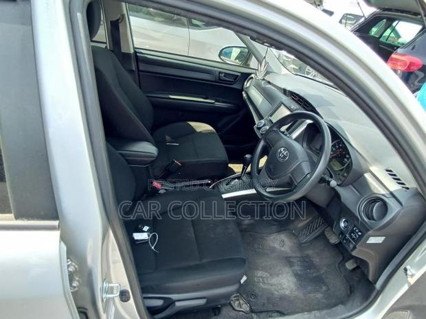 Toyota Fielder Ex Non Hybrid Silver 2020