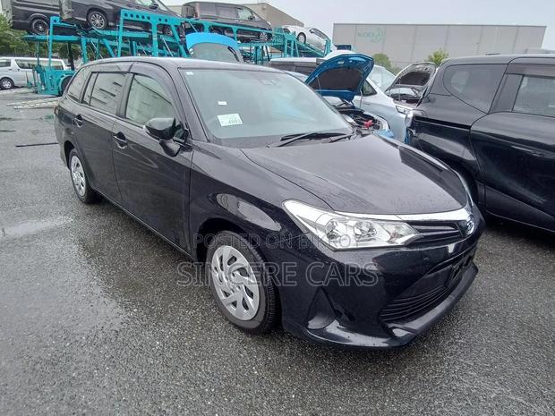 Toyota Fielder EX HYB 4 POINT 2021