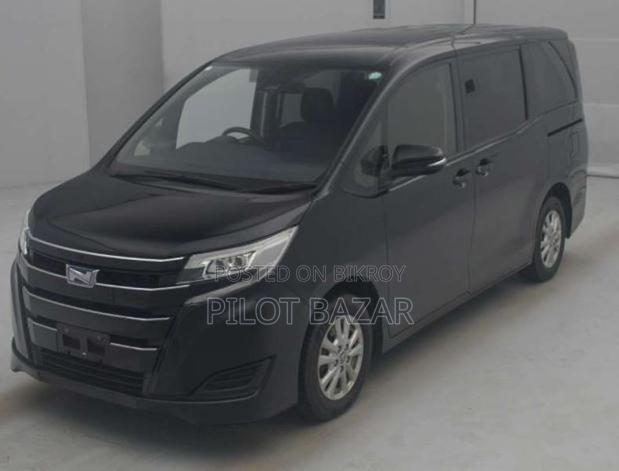 Toyota Noah X Pkg 2020