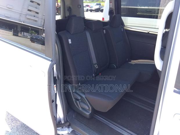 Toyota Noah X 1DOOR POWER NON HV 2021