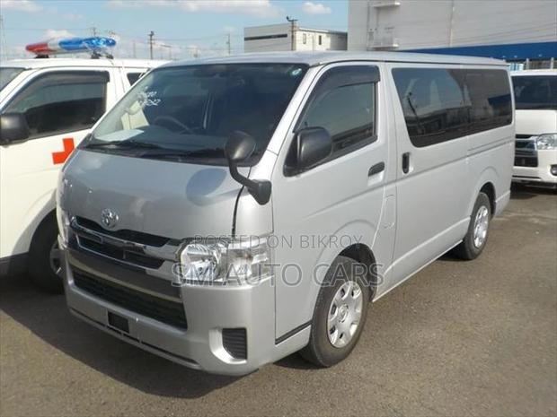 Toyota Hiace GL Silver 4 Point 2020