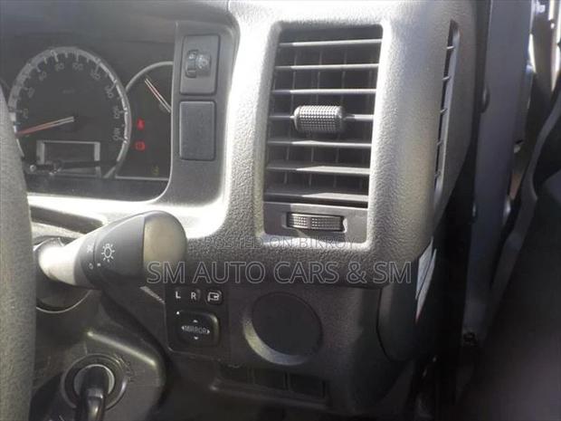 Toyota Hiace GL Silver 4 Point 2020