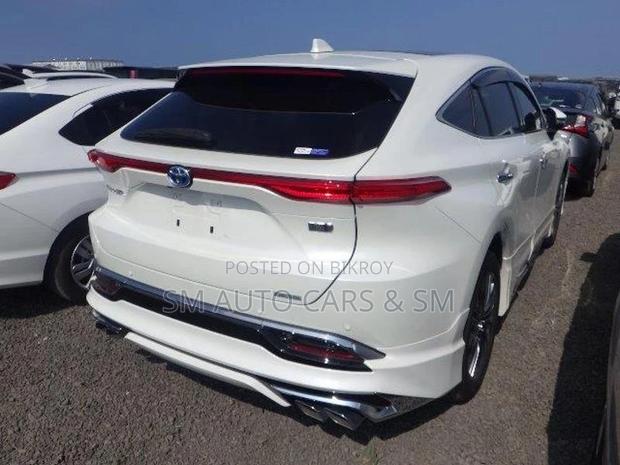 Toyota Harrier Hybrid Z Pearl 2022