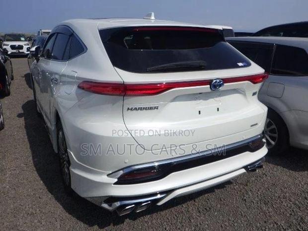 Toyota Harrier Hybrid Z Pearl 2022