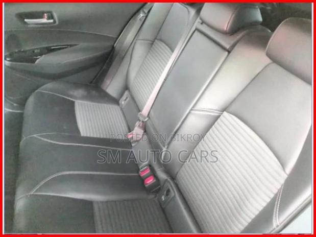 Toyota Corolla Touring WXB Pearl 2021