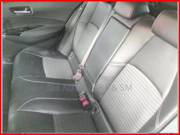 Toyota Corolla Touring WXB Pearl 2021