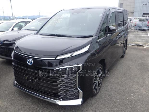 Toyota Voxy S-Z Package 2023
