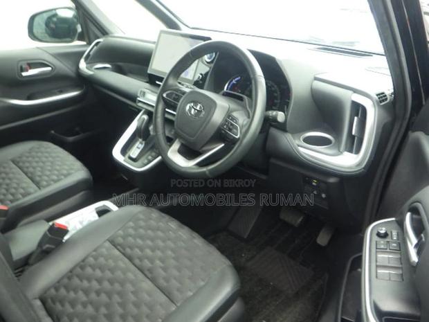 Toyota Voxy S-Z Package 2023