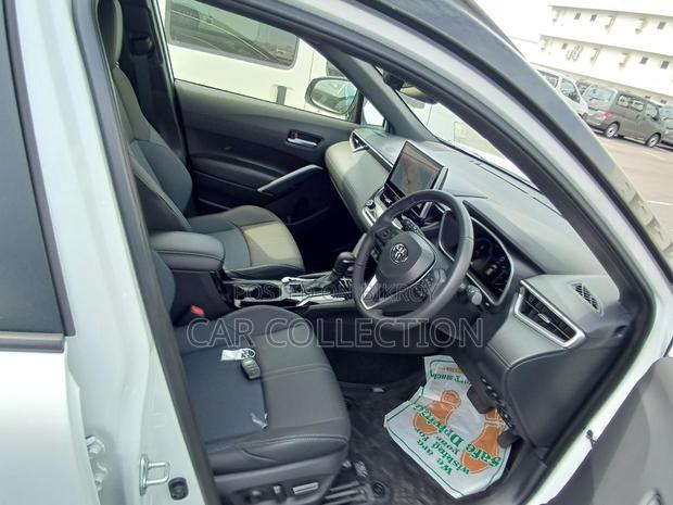 Toyota Corolla Cross Z Leather Hyb Pearl 2024